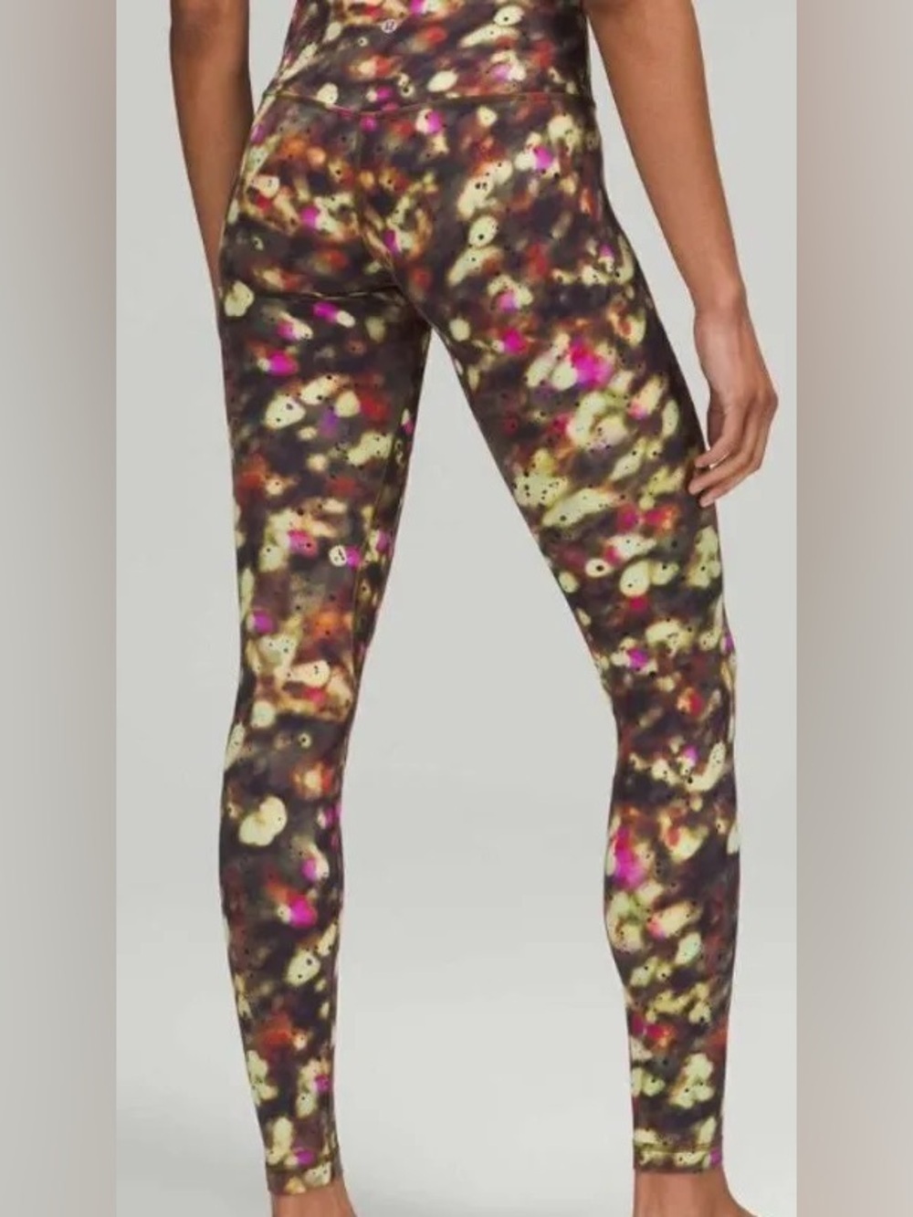 3/$30 ☀️ Lululemon Align High-Rise Pant Soft Focus Splatter Green Multi W5DM9S